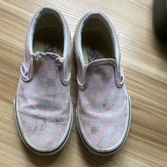 11.5C size pink checkered slip on vans - Picture 2 of 3